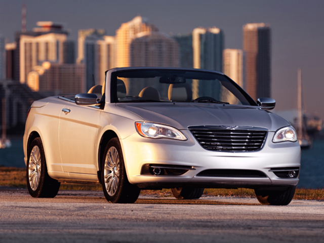 2011 Chrysler 200 Convertible