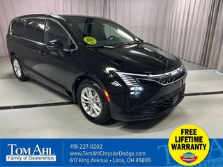 2027 Chrysler Pacifica PACIFICA SELECT