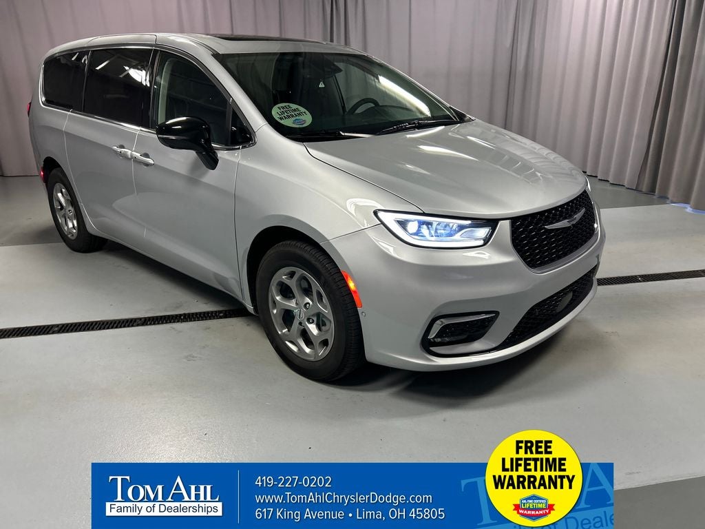 2024 Chrysler Pacifica Limited AWD