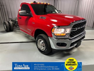 2022 RAM 3500 Chassis Tradesman/SLT